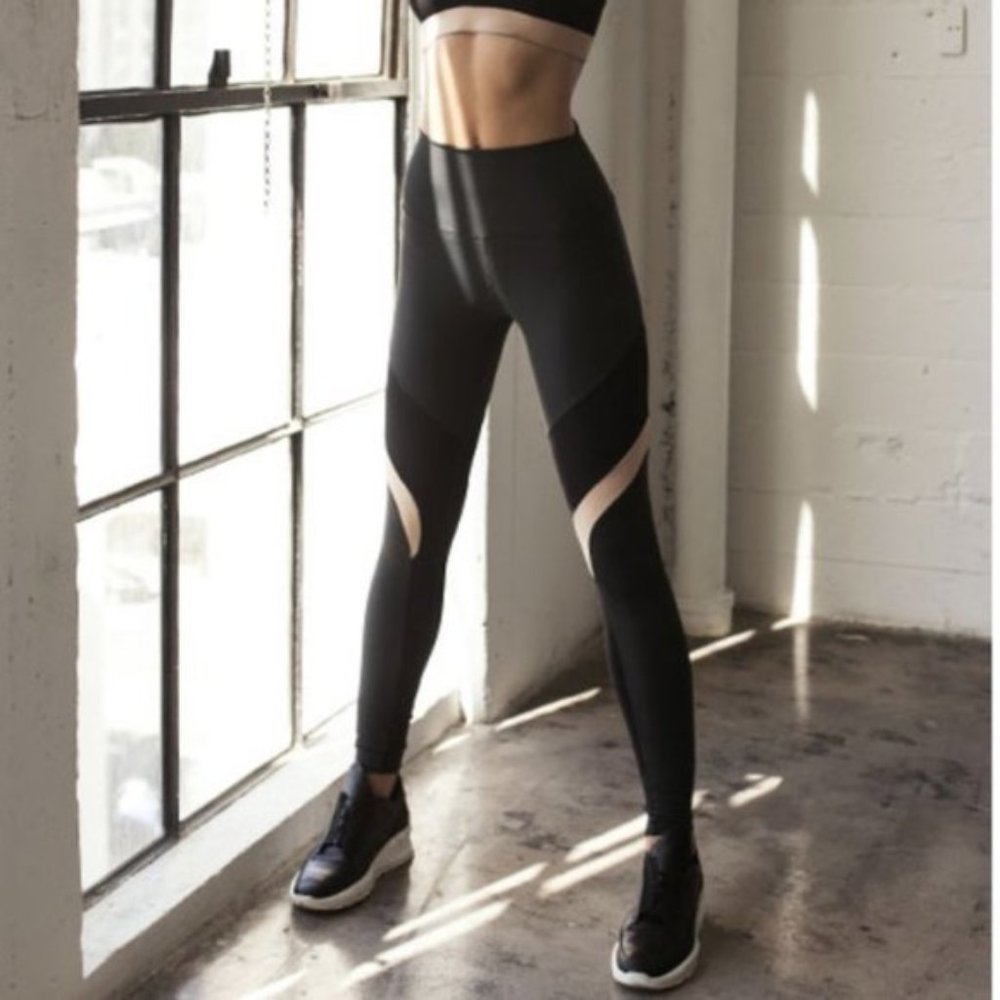 NWOT REN Active x REVOLVE Lexi‎ Leggings, Gray MED